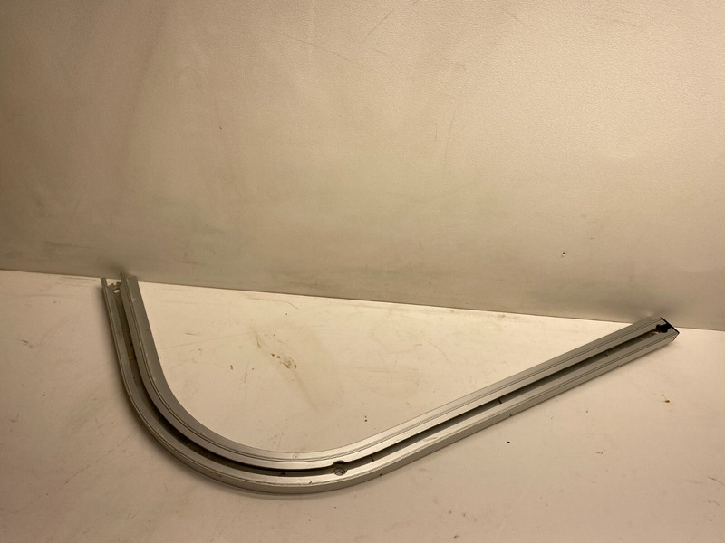 2010-2012 CADILLAC SRX REAR RIGHT CARGO COMPARTMENT FLOOR RAOL TRUCK OEM