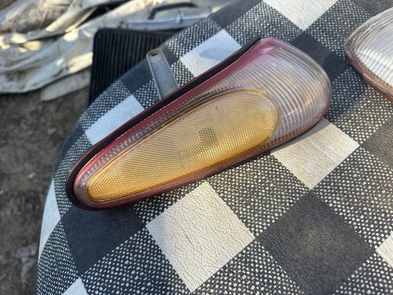 92-94 Eclipse Talon Laser1G 1GB RH Pass SIDE Front Turn Signal Corner Light