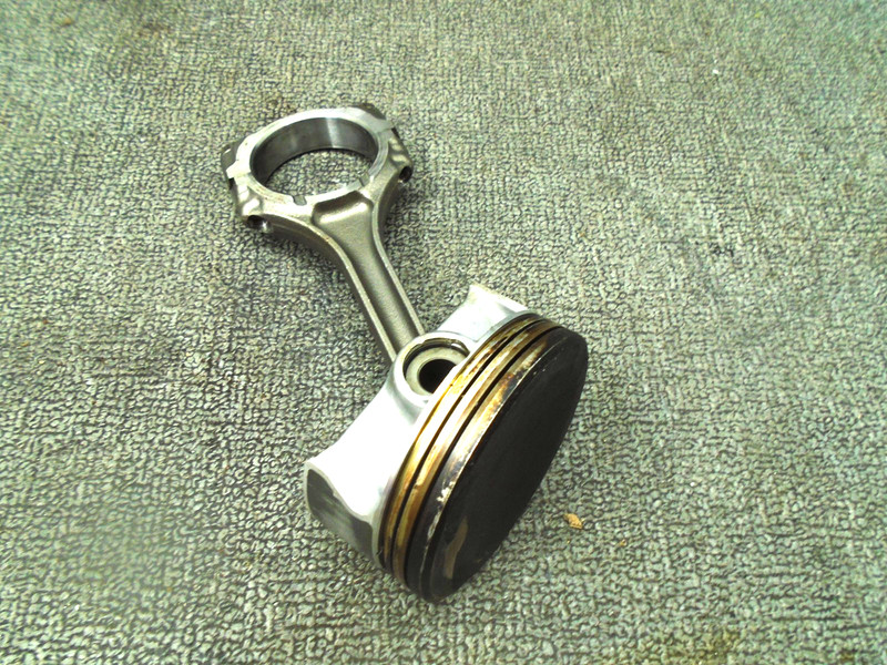Suzuki 2018-2025 300 325 350Hp PORT PISTON & CONNECTING ROD 12121/12160-98L00 #1