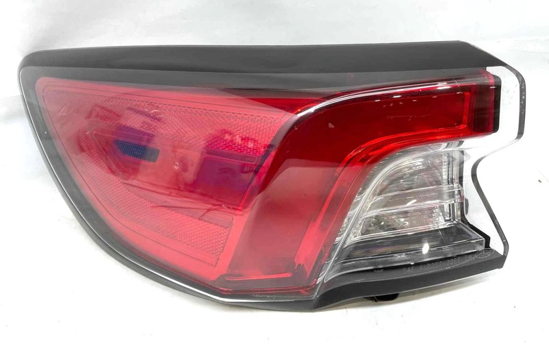 2020-2022 Ford Escape LH DRiver Quarter Panel Taillight LJ6B13405AG Scratch OEM