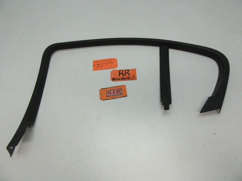DOOR PANEL CAR DOOR GLASS WINDOW TRIM TOP INNER for BMW 323i 325i 328i 335i sdn