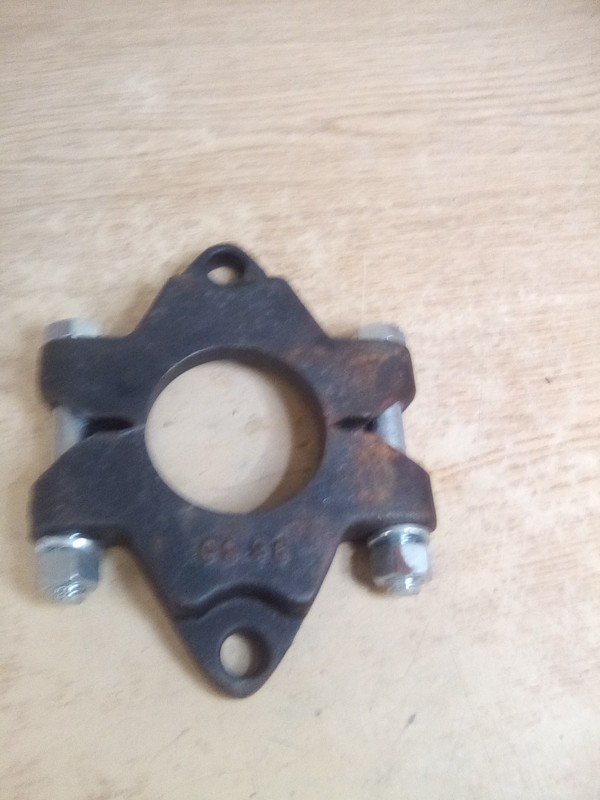 Split Gland Seal CSS8 3" Top Dia. "NO SEAL"