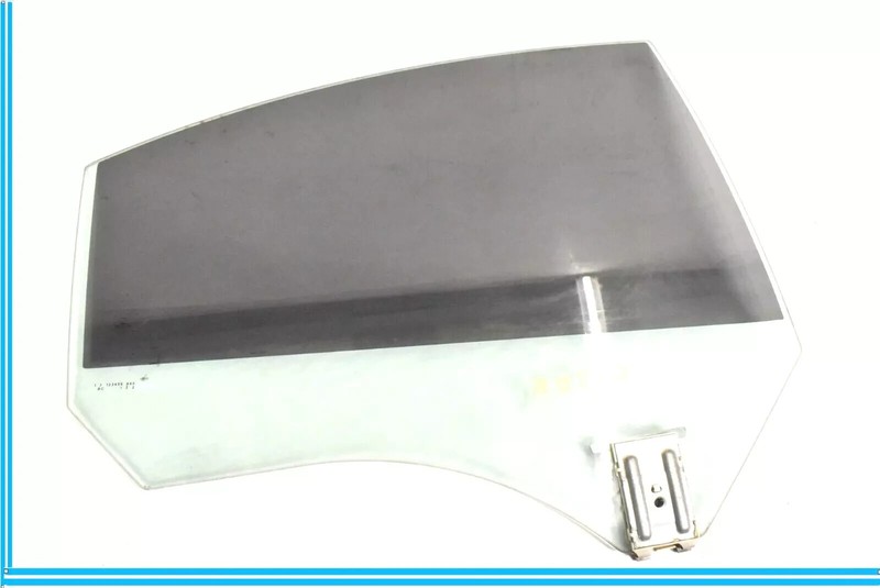 14-19 Mercedes W117 CLA250 Rear Right Passenger Door Window Auto Glass Panel OEM