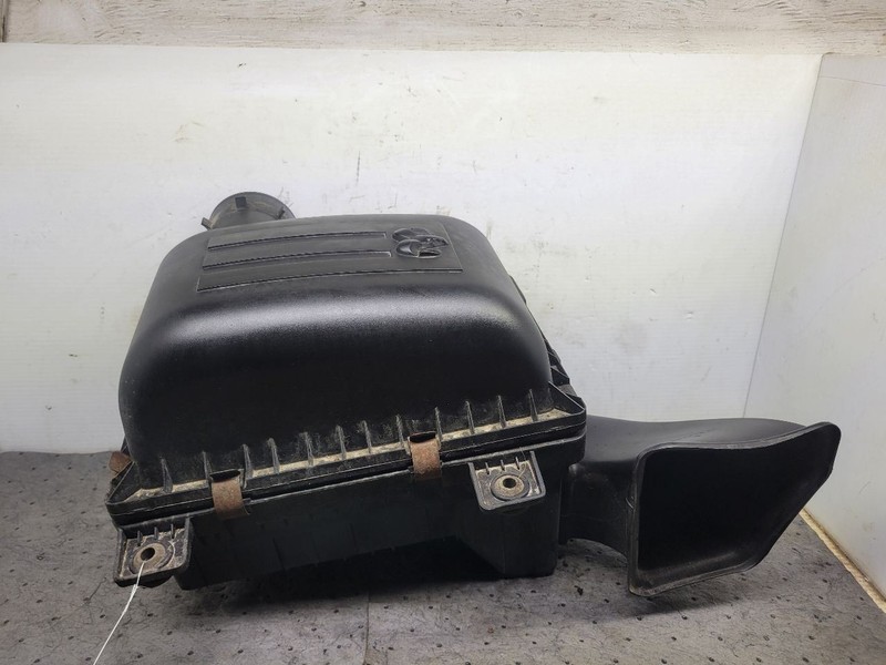 Air Cleaner Classic Style 5 Lug Wheel 3.6L Fits 02-23 DODGE 1500 PICKUP 1669327