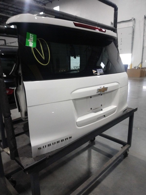 Used Deck Lid fits: 2017 Chevrolet Suburban 1500 SLE w/o power lift Grade A
