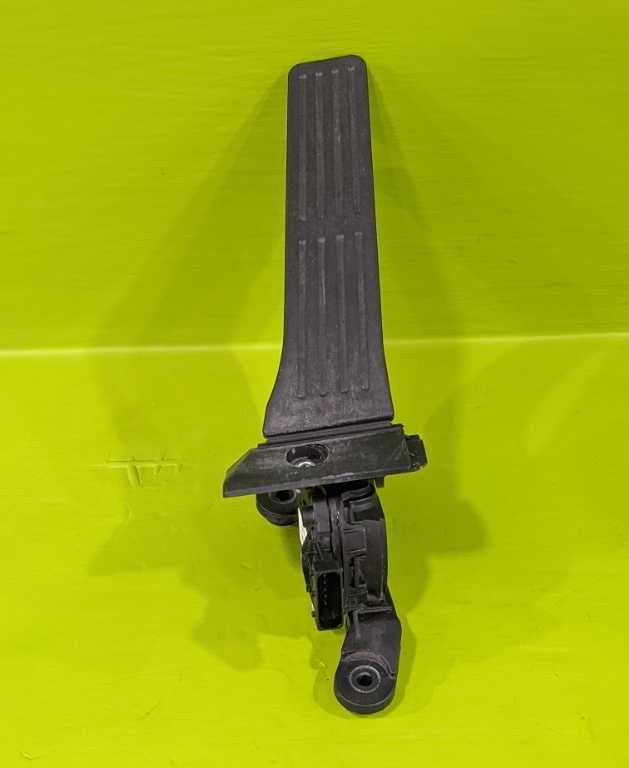 11 12 13 ELANTRA GAS ACCELERATOR PEDAL OEM 3860-8