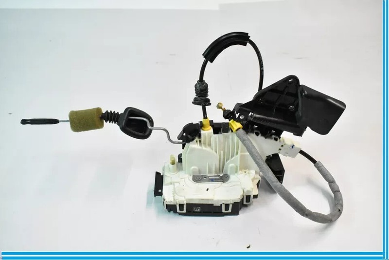 08-20 Mercedes W212 E350 SLC300 Front Right Side Door Lock Latch Actuator OEM
