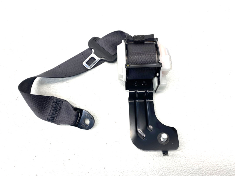 15-16 HYUNDAI GENESIS REAR RIGHT PASSENGER SEATBELT RETRACTOR BLACK OEM #A0.59