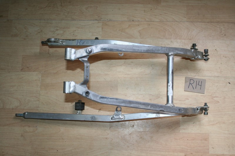 2004 Yamaha YZ 450F Subframe Sub Frame OEM 04 A