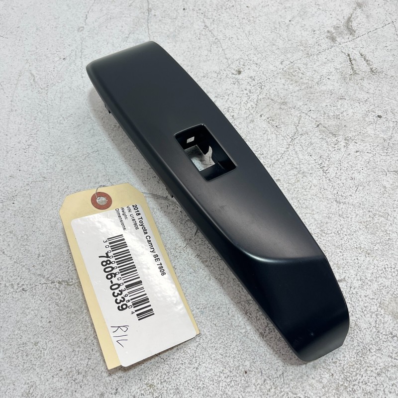 2018-2019-2020 TOYOTA CAMRY SE Door Window Switch Panel Trim Rear Left OEM