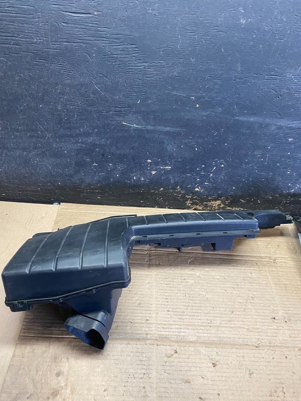 2009 to 2014 Nissan Murano Upper Air Intake Duct OEM V2808 DG