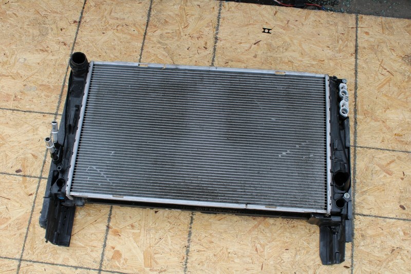 2006-2011 BMW E90 3-SERIES Main Radiator Cooling AC Condenser Assy 3213311 OEM