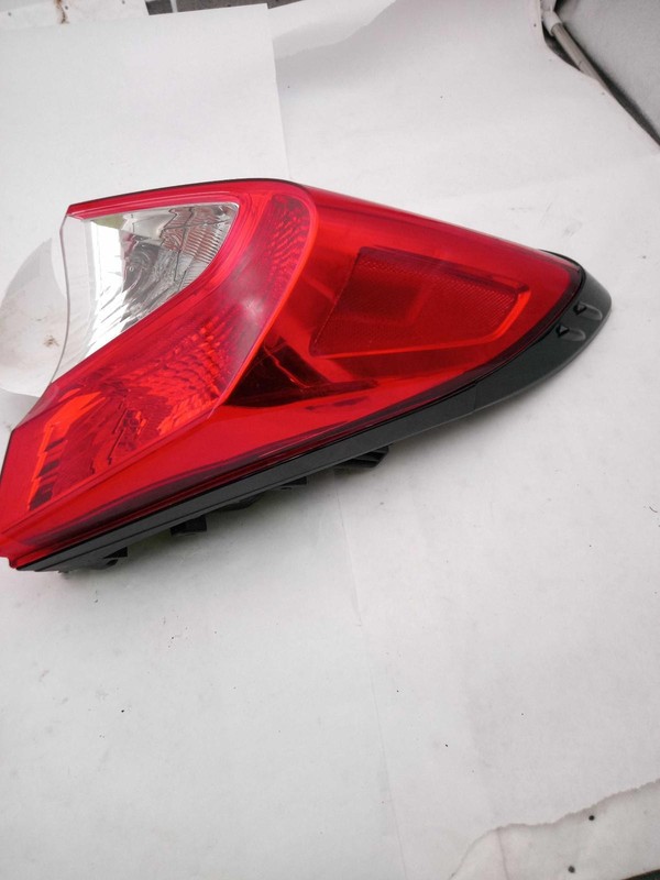2018-2022 Toyota C-HR Right Tail Light Assembly Black OEM Used 649530