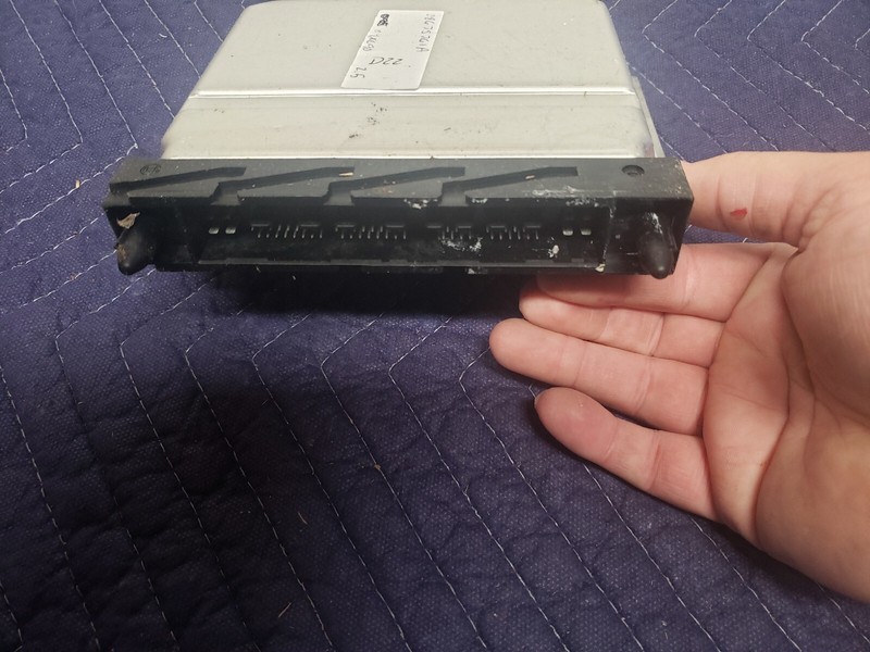 2002-2004 Volvo S60 V70 S80 XC90 ECU ECM08675761A, OEM (325.15)