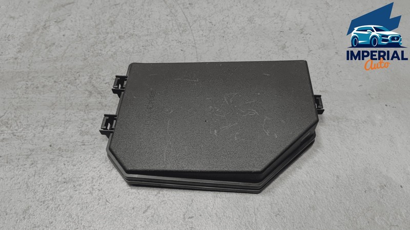 2020-2022 TOYOTA COROLLA 1.8L FUSE RELAY BOX JUNCTION BLOCK UPPER COVER OEM