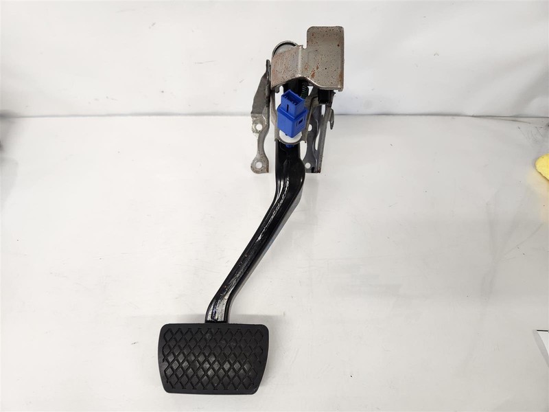 2021-2023 Acura Tlx Brake Pedal With Bracket Assembly 46600-Tgv-A83 46600Tgva83