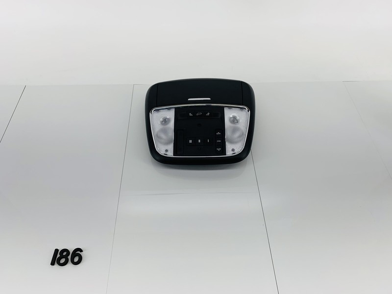 14-21 JEEP GRAND CHEROKEE FRONT UPPER OVERHEAD CONSOLE DOME LIGHT LAMP OEM