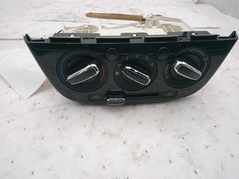 2017 Mitsubishi Mirage A/C Selector Switch OEM 7820A869XA Black Used 94K Mile