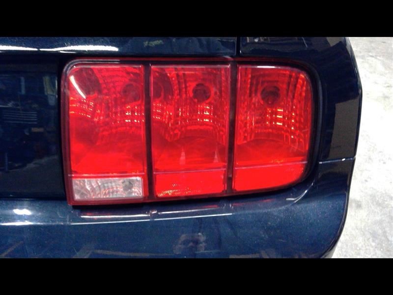 Passenger Right Tail Light Fits 05-09 MUSTANG 1005079