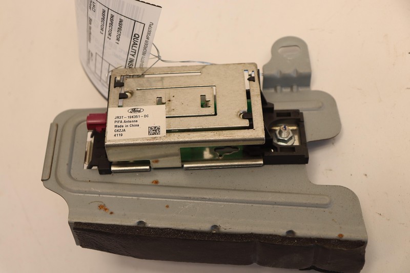 2018-2022 FORD MUSTANG RADIO ANTENNA RECEIVER CONTROL MODULE UNIT W/ BRACKET OEM