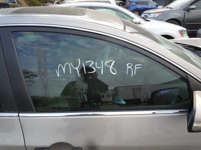 2007-2012 Nissan Altima Sedan Front Door Window Glass Passenger Right OEM