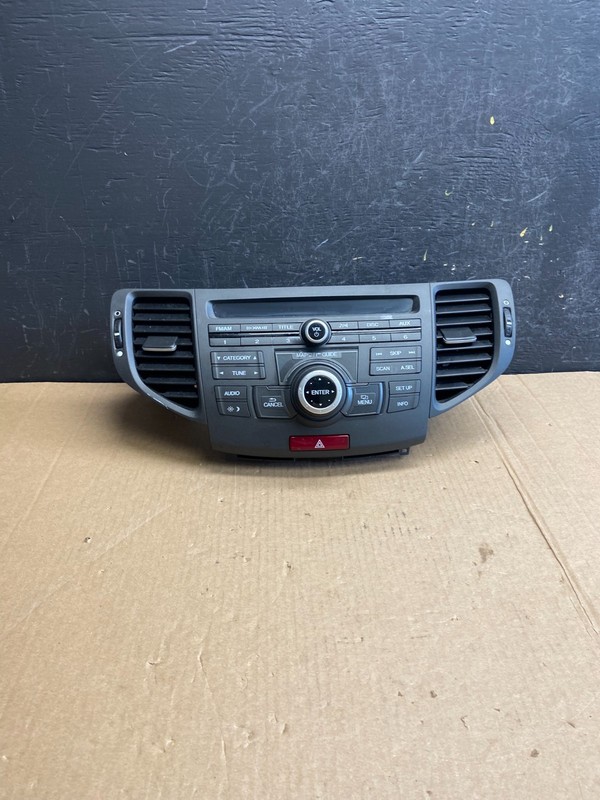 2009 to 2010 Acura TSX AM/FM CD Player Radio Audio System Air Vent OEM AE4415 DG