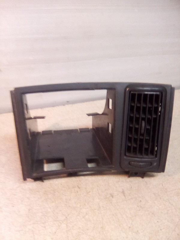 Volvo 3175580 Dash Switch Panel w/ Air Vent *FREE SHIPPING*
