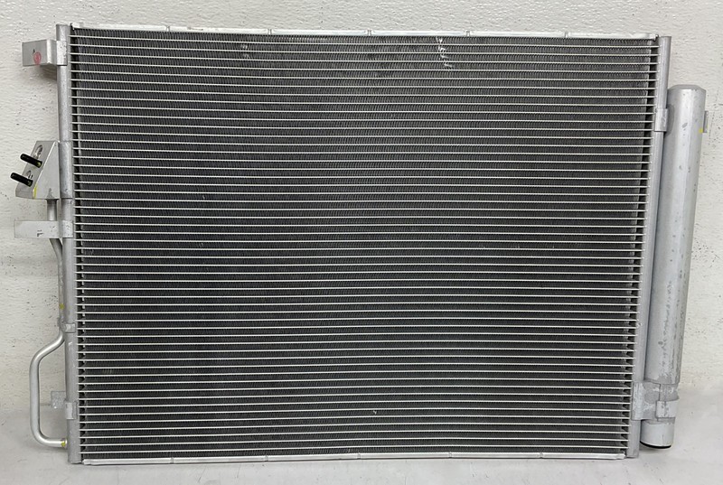 OEM A/C Condenser For KIA Sportage (2.0L Turbo, FWD) 97606-D3050