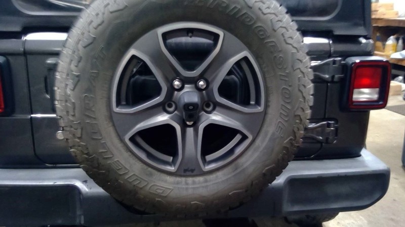 Rim Wheel 17x7-1/2 5 Aluminum Straight Spoke Fits 18-20 WRANGLER 1781288