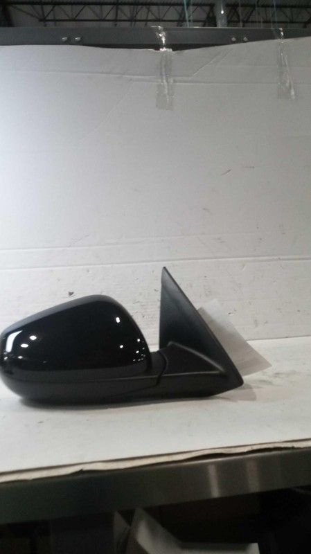 2024 Chevrolet Trax Right Door Mirror Assembly Black Used 7K Miles NJ25-19681