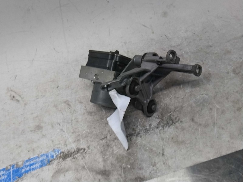 Used ABS Hydraulic Assembly fits: 2016 Mercedes-benz Mercedes e-class 212 Type S
