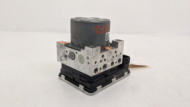 ABS Anti Lock Brake Pump Module 2020 GMC Terrain 84715330 2018 2019