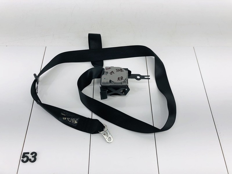 09-12 BMW 328I E90 REAR RIGHT SIDE SECOND 2ND ROW SEAT BELT TENSIONER OEM