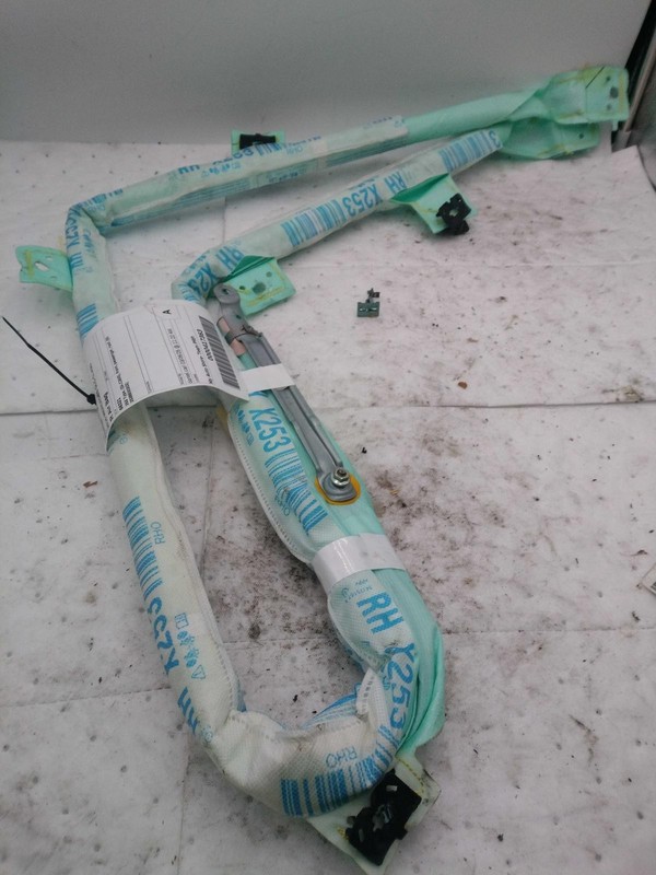 Used Right Curtain Air Bag fits: 2016 Mercedes-benz Mercedes glc-class 253 Type