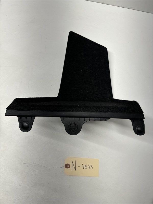 2020-22 Tesla Y Rear Trunk Right Side Pocket Bracket Trim 1492956-00-C 4643 U16