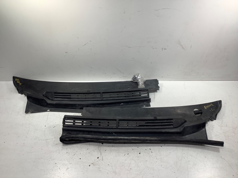 84-87 Honda Civic WG L+R Windshield Cowl OEM