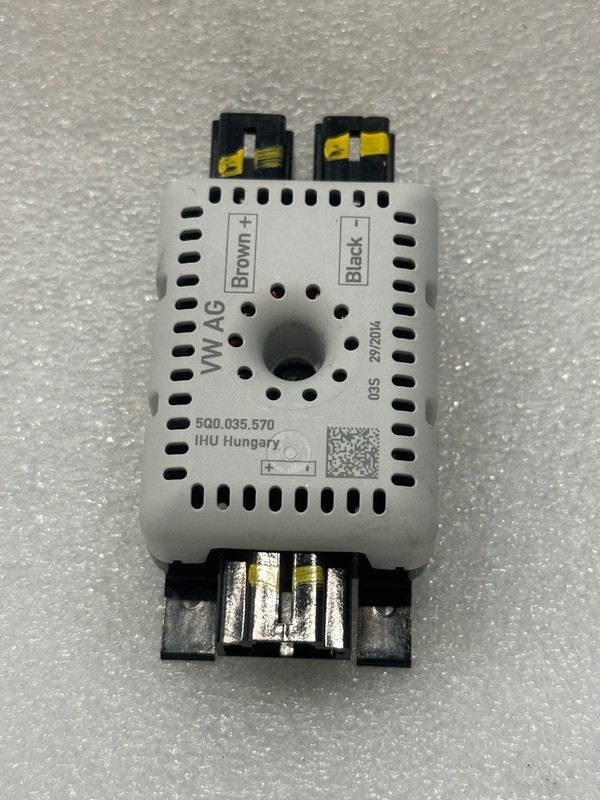 2015 VOLKSWAGEN GOLF ANTENNA AMPLIFIER OEM