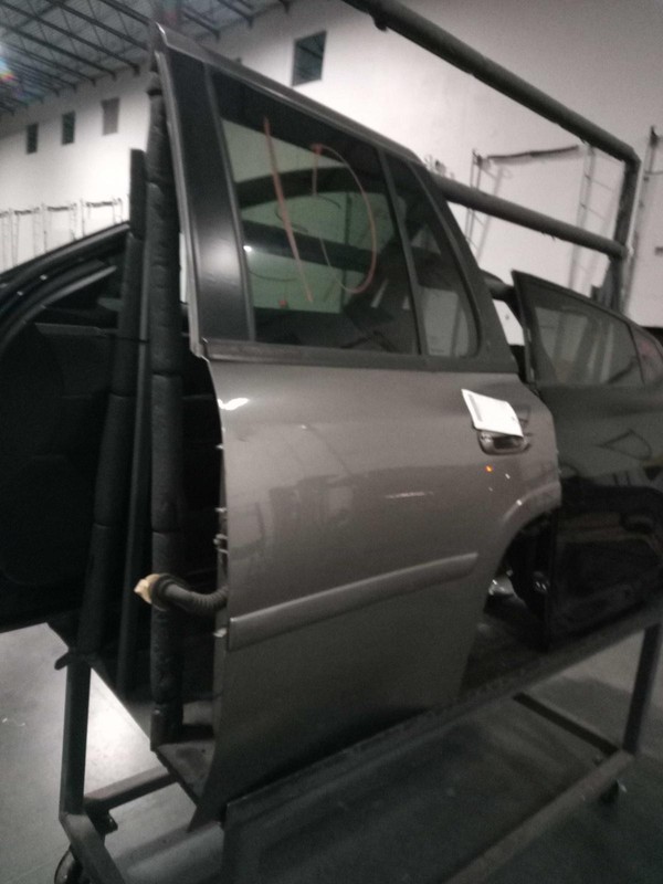 GMC Envoy 2006 Left Rear Door GREY 239760 1428