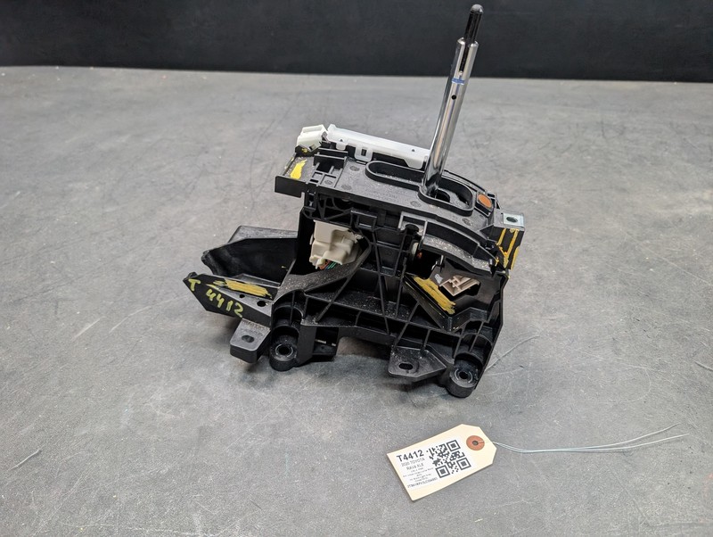 Transmission Floor Shifter 2020 Toyota RAV4 33560-0R070 2019 2021 2022 2023 2024