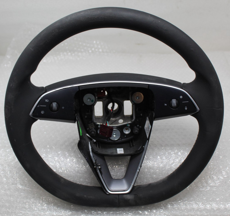 AS-ISGenuine 2025 Tesla Model Y Juniper Steering Wheel 2003660-00-E OEM / NOTE