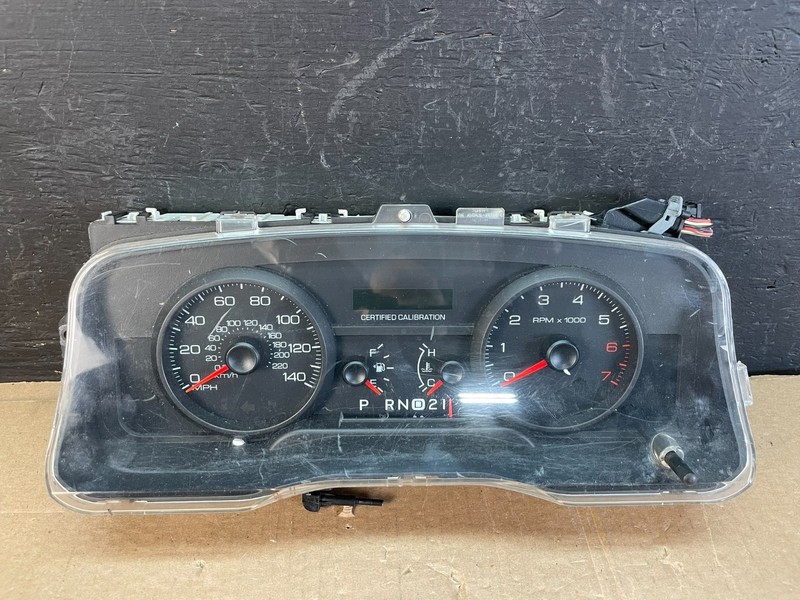 2009 to 2010 Mercury Marquis Speedometer Cluster Gauge Oem AC4942 DG