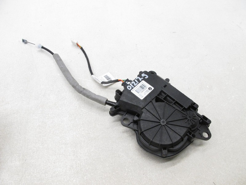 16-22 BMW F48 X1 TRUNK TAILGATE LIFTGATE LOCK CLOSING AID ACTUATOR MOTOR OEM 012