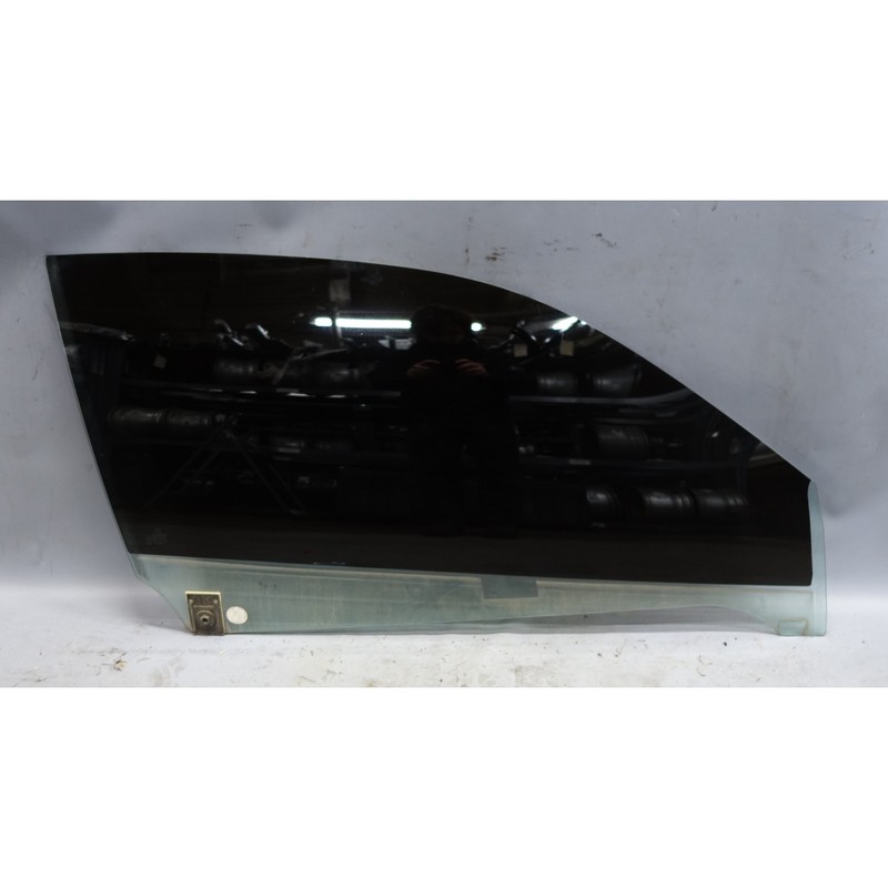 Damaged 2000-2006 BMW E46 Convertible Right Front Door Window Glass Scratches