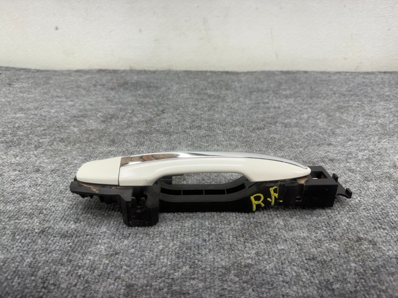 INFINITI Q50 2014-2024 OEM REAR RIGHT PASSENGER EXTERIOR DOOR HANDLE (WHITE)