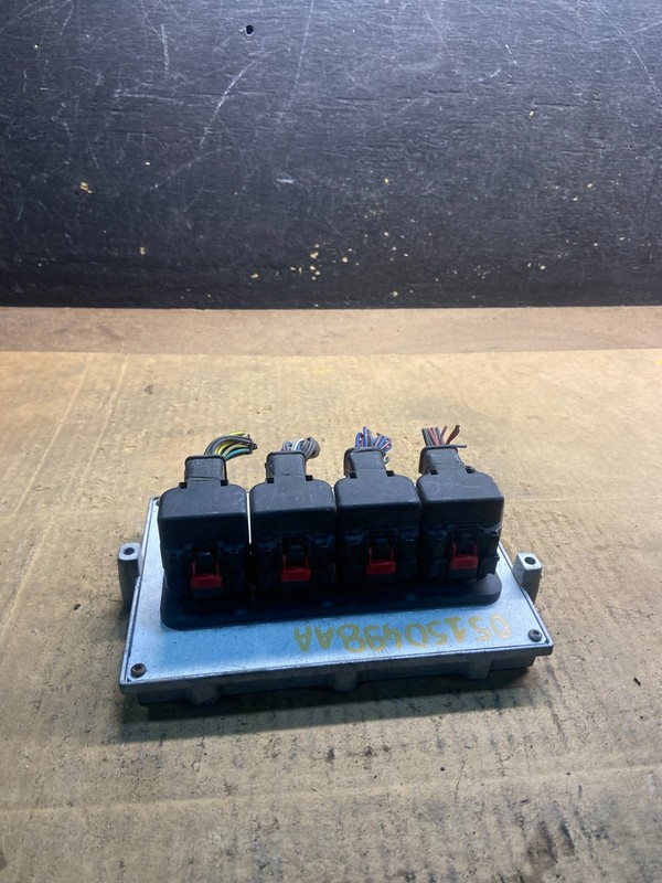 2010 Jeep Liberty Nitro 3.7L Engine Control Unit ECU ECM OEM Y3743 DG