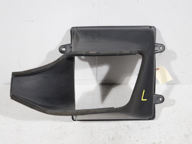 2017-2020 MASERATI LEVANTE AIR DUCT FRONT LEFT OEM 670032141🚗