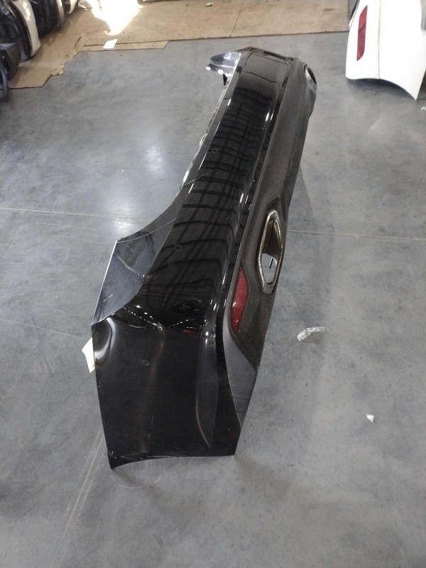 2018 Chevrolet Malibu Black Rear Bumper Assembly OEM 68000 Miles NJ25-20532