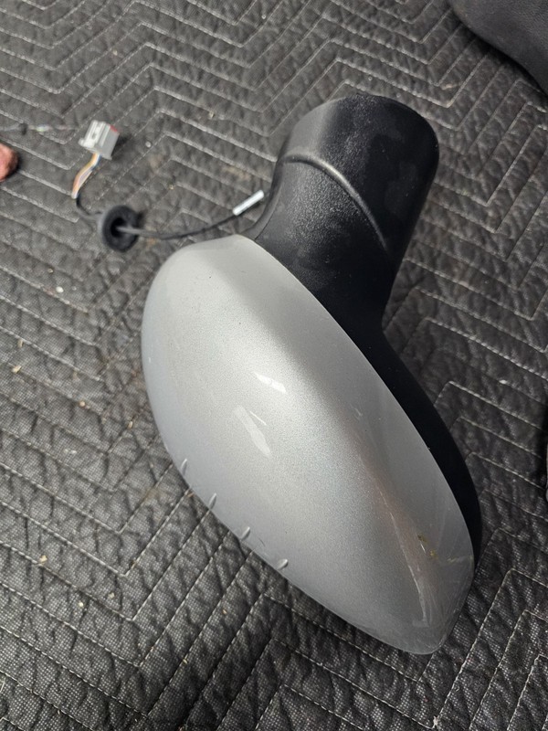 2011-2019 Ford Fiesta Right Passenger Side View Door Mirror Silver OEM