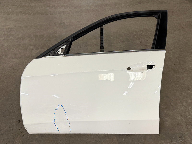 ⭐2010-2016 MERCEDES-BENZ E CLASS FRONT LEFT DOOR PANEL COVER SHELL OEM LOT2713