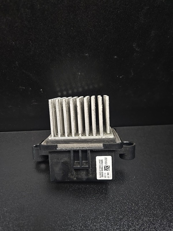 2017-2023 ALFA ROMEO GIULIA HEATER BLOWER MOTOR RESISTOR MODULE OEM